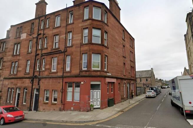 1 bed property, in 49, £119,000
