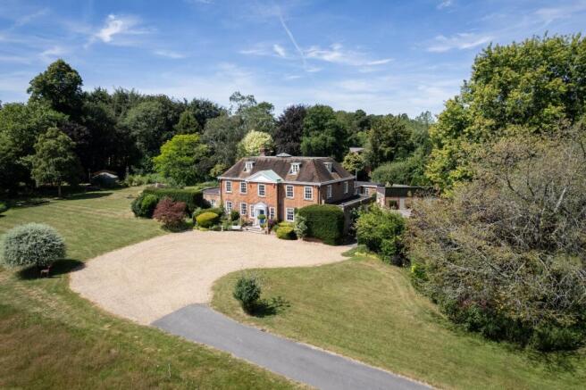 7 bed property, in Gosport Road, £2,000,000