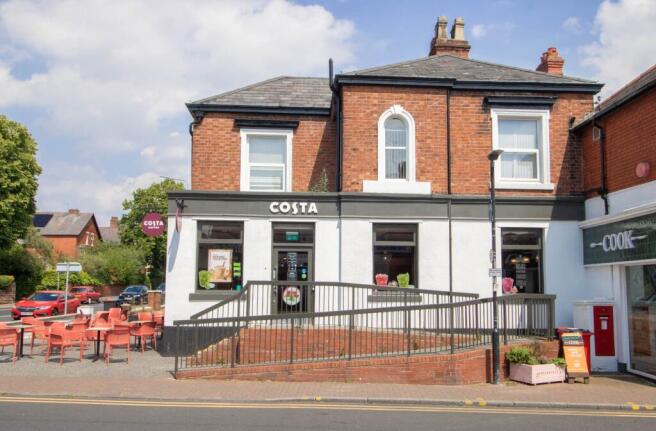 1 bed property, in Hoole Road, £150,000