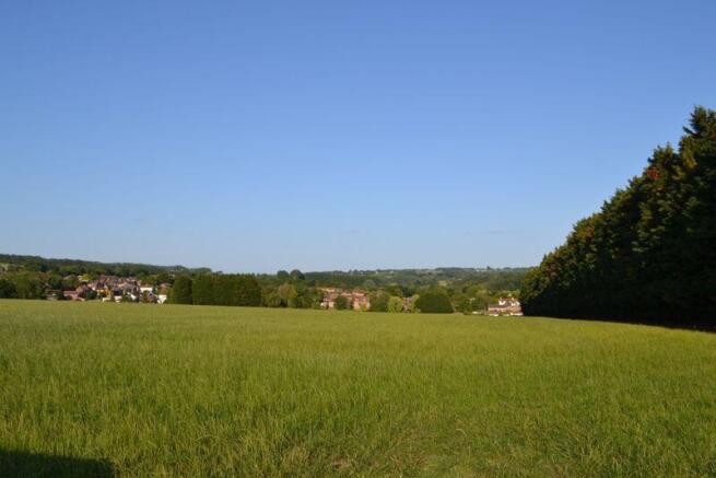 3 bed property, in Mill Lane, £475,000