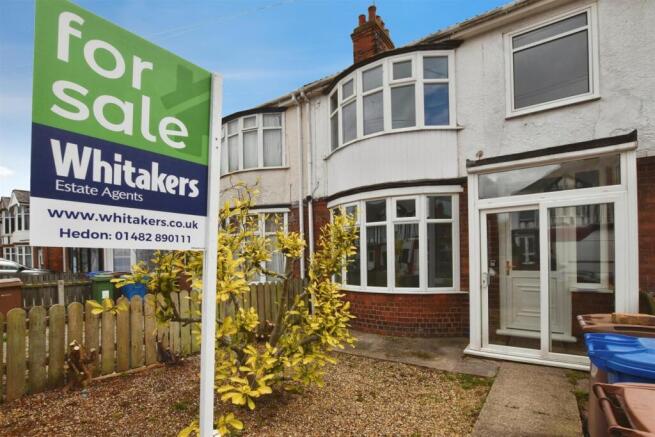 3 bed property, in Lascelles Avenue, £159,950