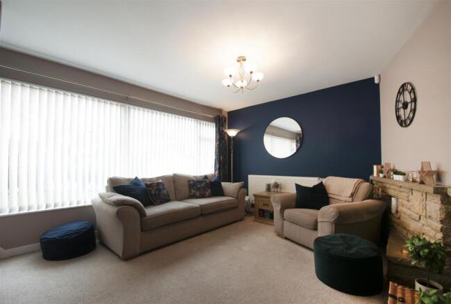 3 bed property, in Alderbury Road, £550,000
