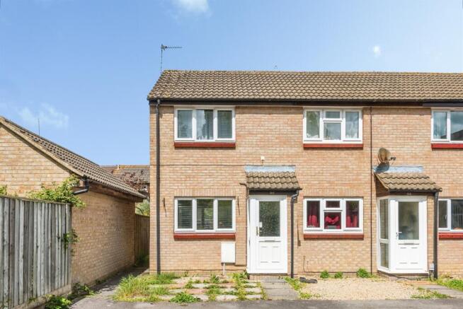 1 bed property, in Burwell Meadow, £220,000