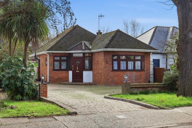 2 bed property, in Brook Road, £700,000