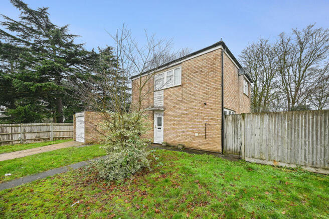 3 bed property, in Chicheley Gardens, £575,000