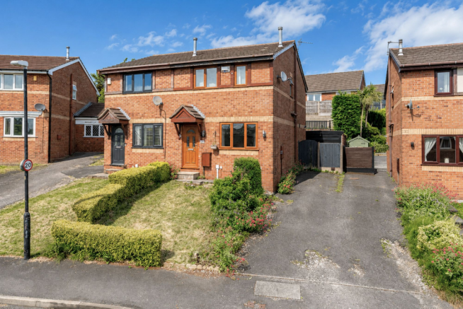 3 bed property, in Athol Grove, £199,995