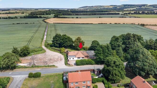 5 bed property, in Station Road, £590,000