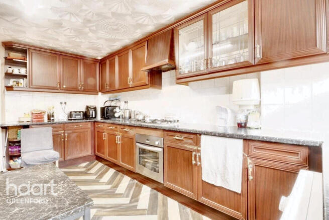 3 bed property, in Western Road, £525,000