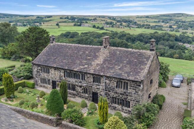 5 bed property, in Lane Head, £950,000