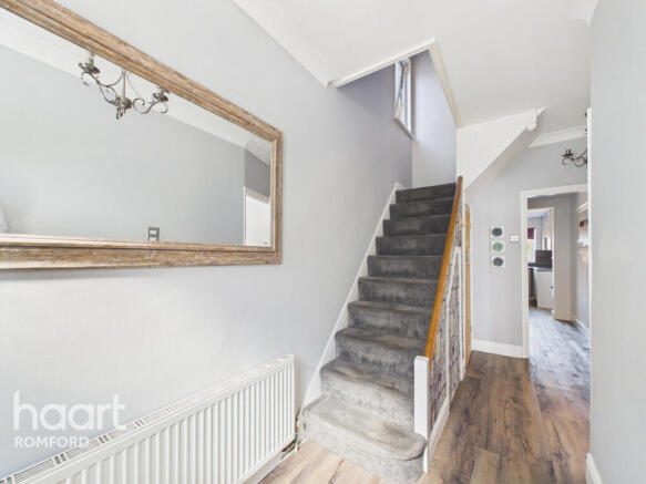 4 bed property, in Lonsdale Avenue, £550,000