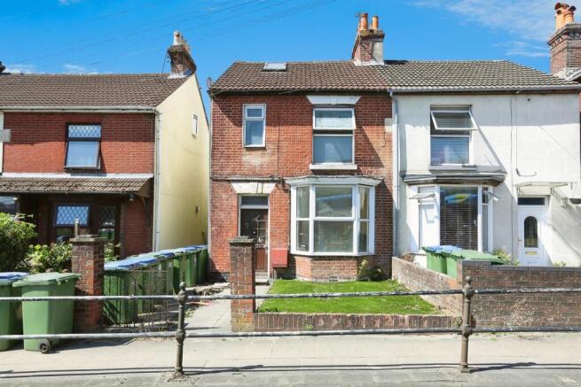 3 bed property, in Hartlands Road, £195,000