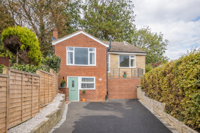3 bed property, in Glebe Rise, £325,000