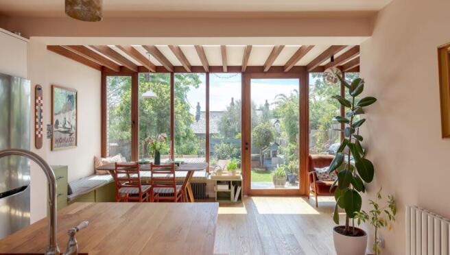 3 bed property, in Veda Road, £850,000