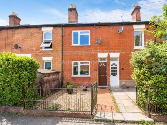 3 bed property, in Foxhill Road, £320,000