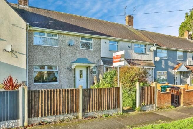 3 bed property, in Walcott Green, £120,000