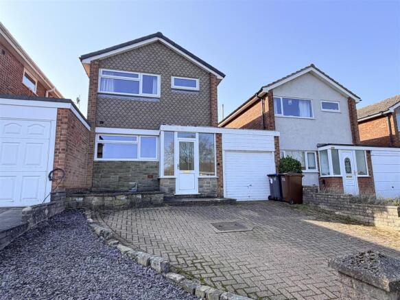 3 bed property, in Wallbridge Drive, £245,000