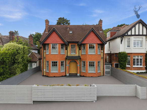 5 bed property, in Monkhams Avenue, £3,250,000