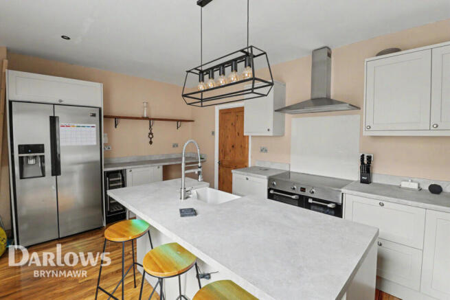 3 bed property, in Gwent Terrace, £140,000