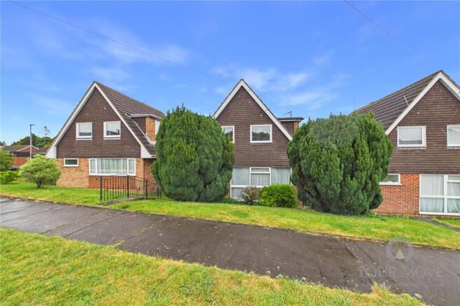 3 bed property, in Redland Drive, £255,000