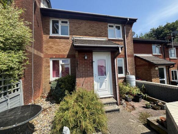 2 bed property, in Pendour Park, £209,000