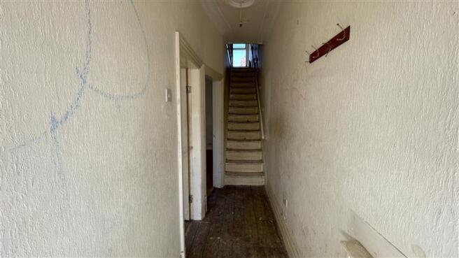 Land, in 40 Hawthorn Road, £45,000