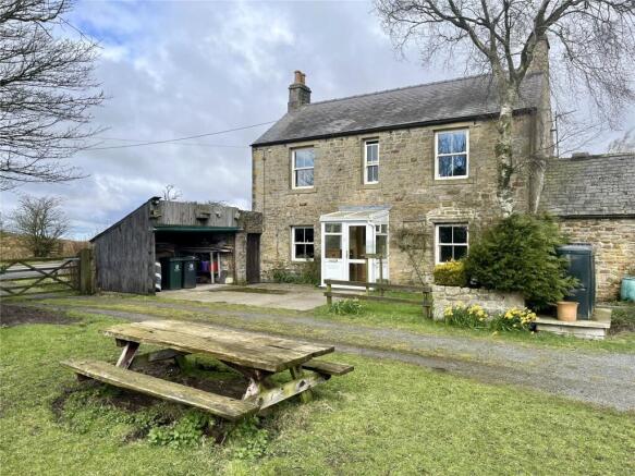 2 bed property, in Bardon Mill, £595,000