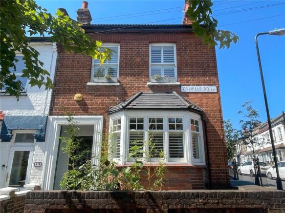 3 bed property, in Colville Road, £825,000