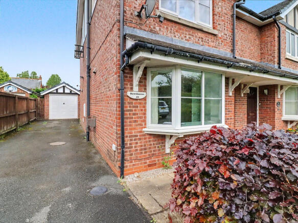 3 bed property, in Station Road, £270,000