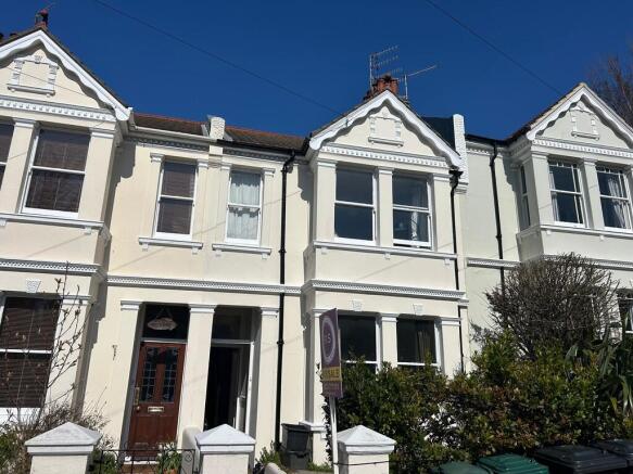 4 bed property, in Rugby Road, £650,000