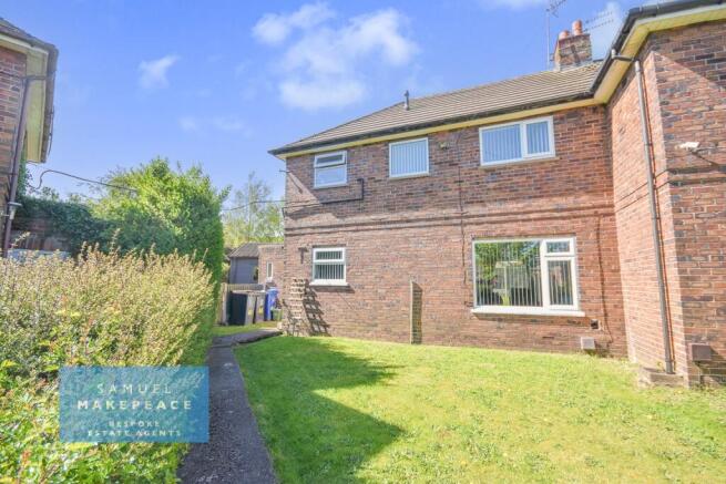 3 bed property, in Maple Avenue, £160,000