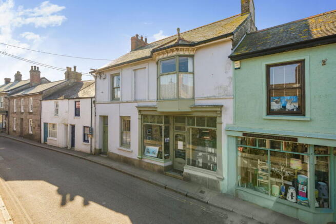 4 bed property, in Fore Street, £495,000