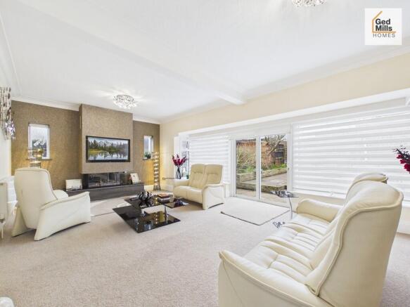 3 bed property, in Milton Avenue, £450,000