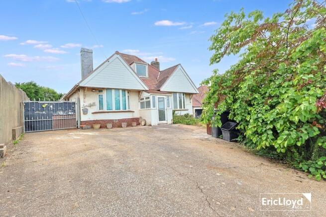 5 bed property, in Brixham Road, £235,000