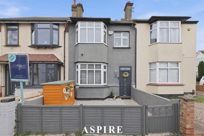 3 bed property, in Lonsdale Road, £350,000