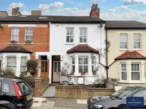 3 bed property, in Falkland Road, £745,000