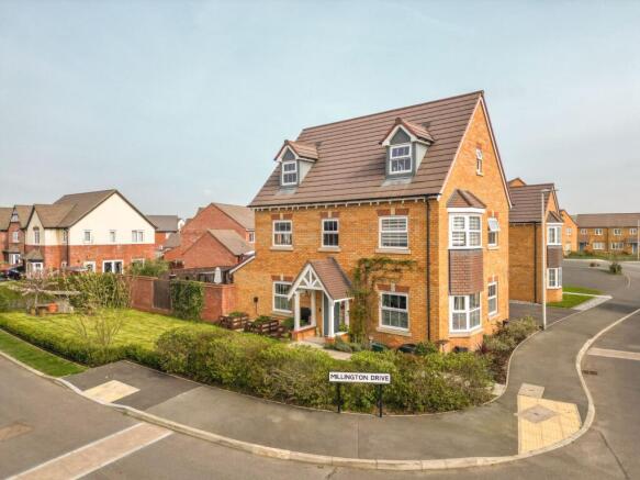 5 bed property, in Millington Drive, £510,000