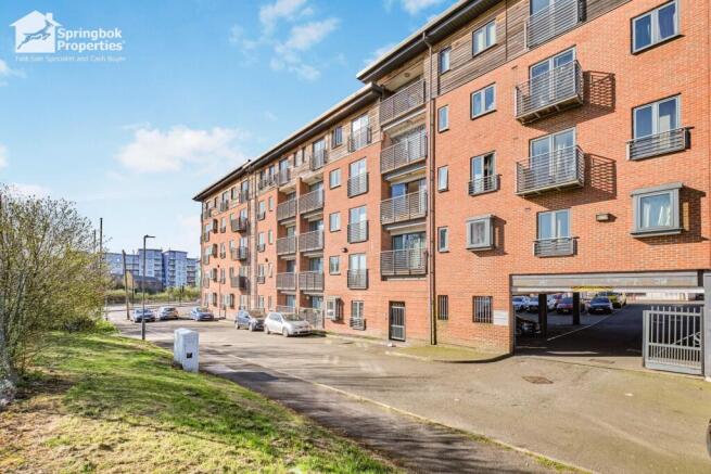 2 bed property, in 71 Wolverhampton Street, £110,000