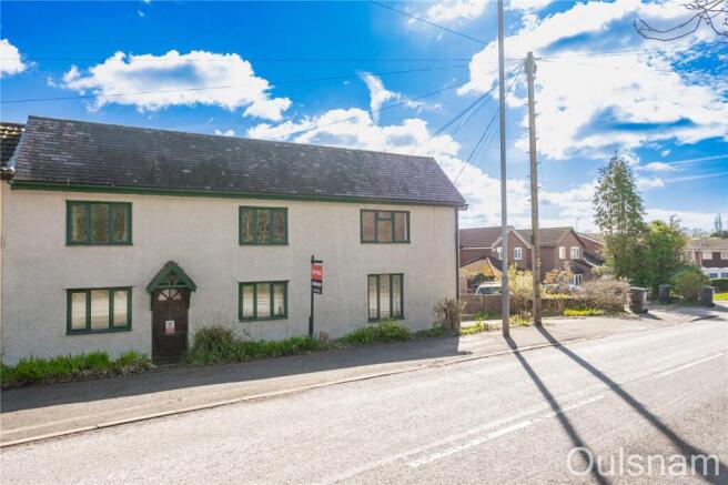 4 bed property, in Stourbridge Road, £350,000