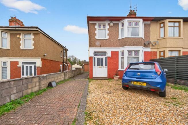 4 bed property, in Rumney, £300,000