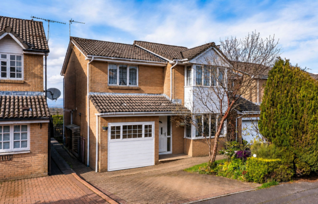 4 bed property, in Gardrum Gardens, £285,000
