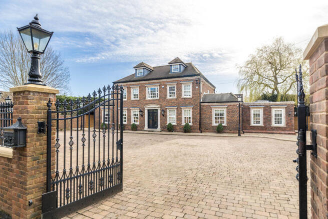5 bed property, in St. Helens Road, £1,750,000
