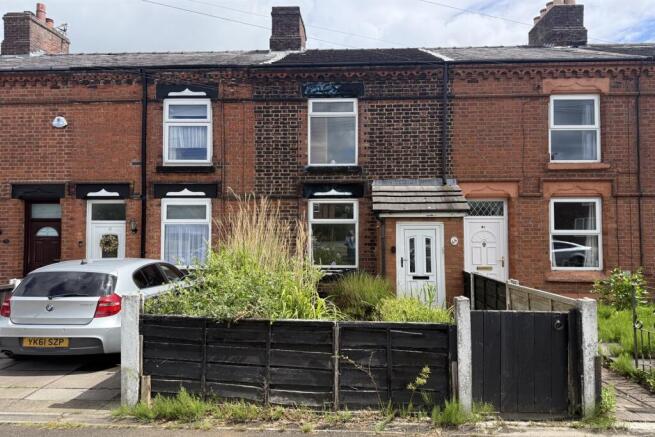 3 bed property, in Mercer Street, £85,000
