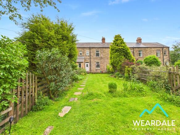 2 bed property, in Burnside Cottages, £148,000