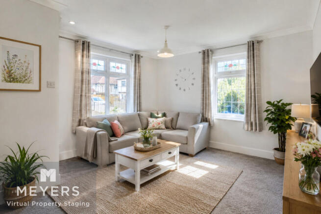 3 bed property, in Stroud Park Avenue, £350,000