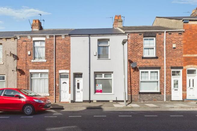 2 bed property, in Leyburn Street, £70,000