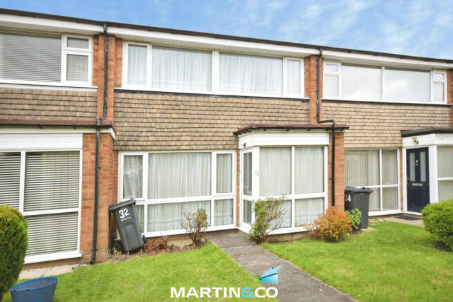 3 bed property, in Coniston Close, £205,000