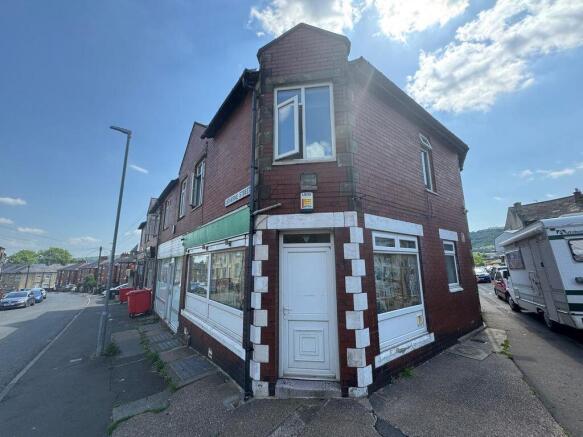 1 bed property, in Catherine Street, £95,000