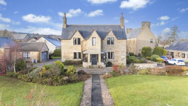 6 bed property, in Arthurville House, £365,000