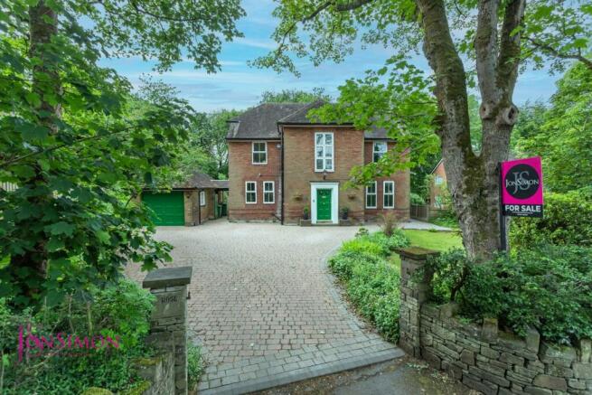 5 bed property, in Church Street, £875,000