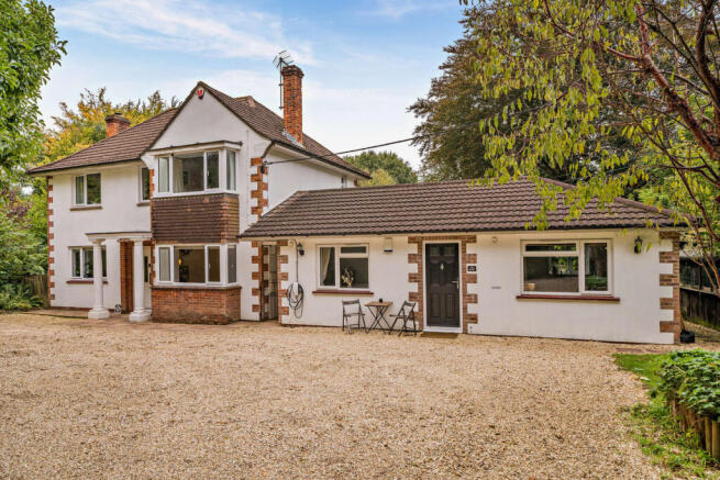6 bed property, in Winscombe BS25, £783,995